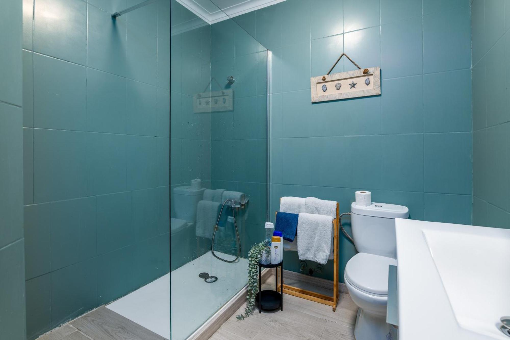 شقة Renovated Feb25 Clerigos Cozy Balcony With Self Check In بورتو المظهر الخارجي الصورة